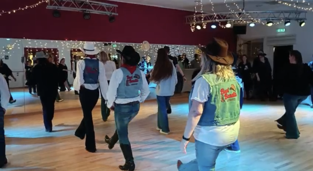 Boot Bandits Langenfeld – gemeinsam tanzen macht Spaß und das noch mehr mit unseren befreundeten Line Dance Crews